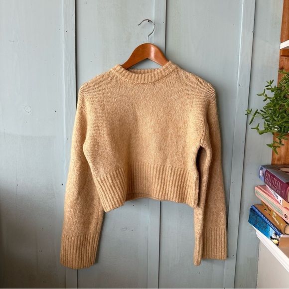 Zara Women's Tan Wool Blend Crew Neck Sweater - Picture 2 of 8